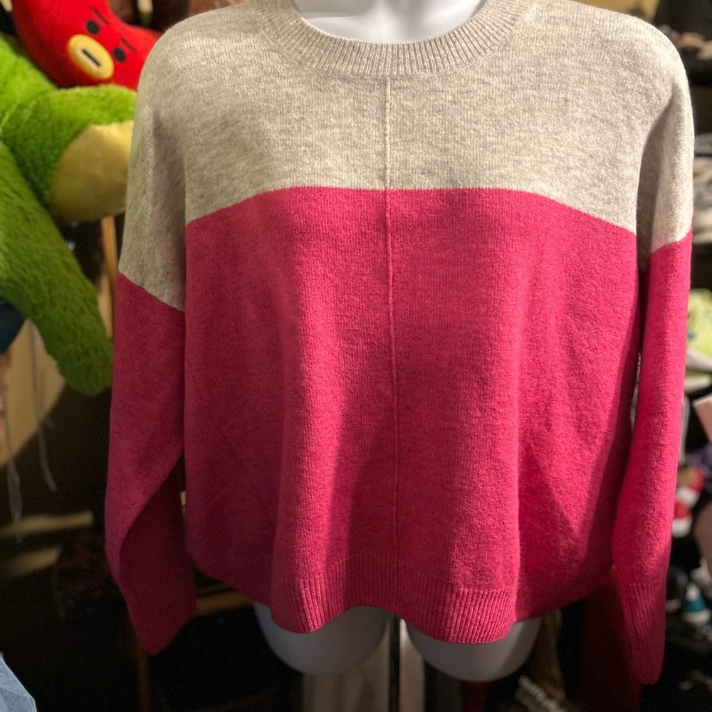 Pink and Gray Women's‎ Sweater